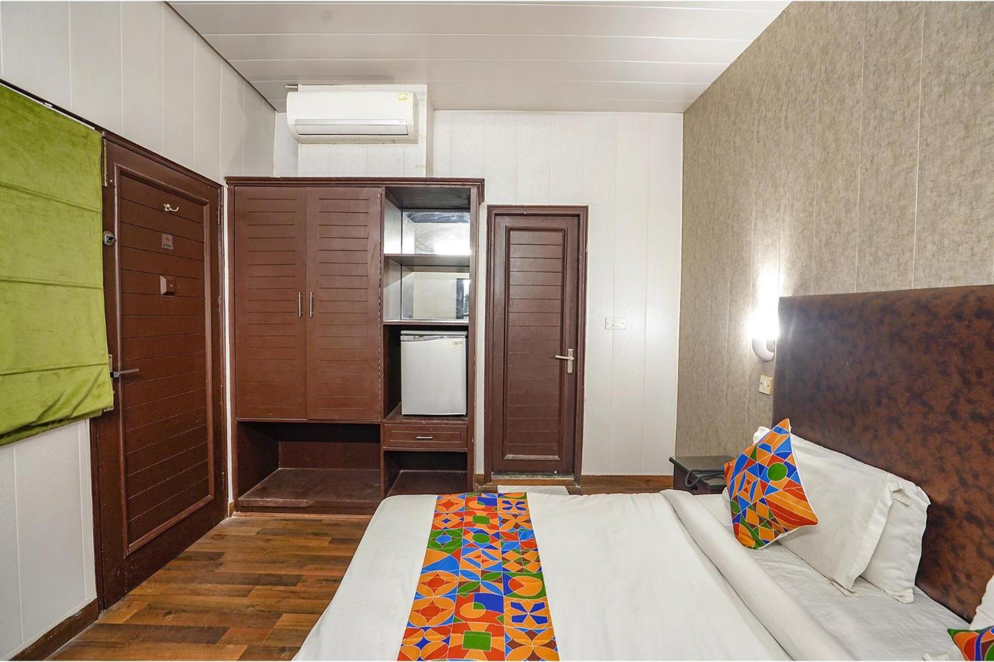 Fabhotel Kular 3* New Delhi